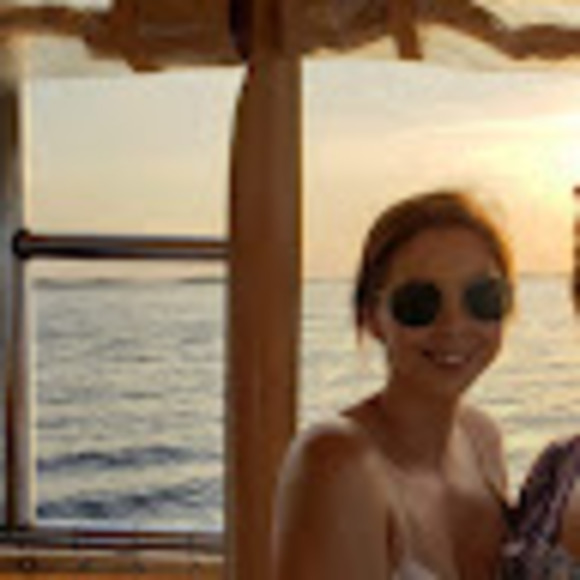 Meet your Posher, Melissa - Picture 1 of 1